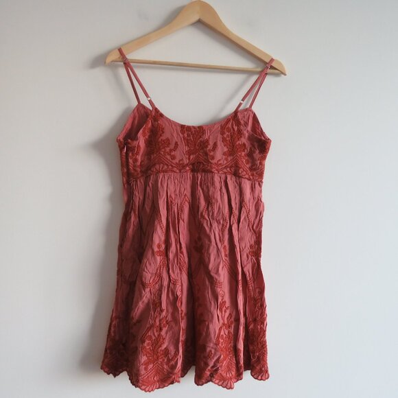 URBAN OUTFITTERS Jamie Embroidered Babydoll Dress Boho in Terracotta - Size S - Picture 11 of 16